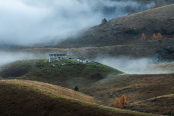 alm-malga-italienische-alpen-2111180721
