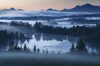 bayerische-alpen-see-sonnenaufgang-1906240318