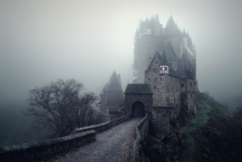 burg-eltz-nebel-1411251037