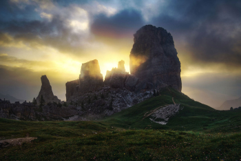 dolomiten-felsen-berge-felsturm-klettern-1908110532