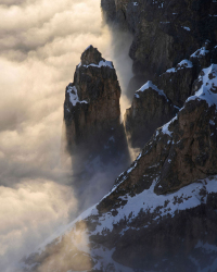 dolomiten-felsturm-abrgrund-1303011835