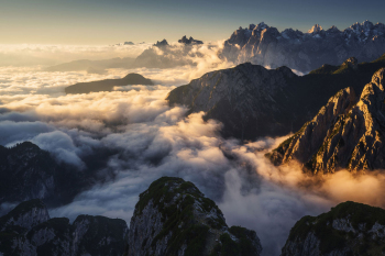 dolomiten-sonnenaufgang-gipfel-wolken-2209230632