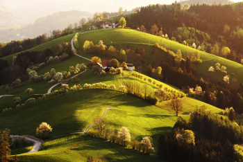 fruehling-huegel-landschaft-1804201817