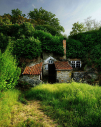 hoehlenhaus-harz-hobbits-hoehlenwohnung-1506131903