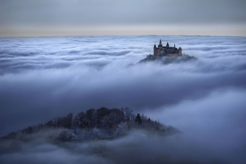 hohenzoller-burg-schloss-nebelmeer-1411300927