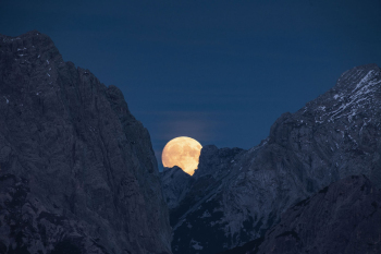 mond-mondaufgang-bayerische-alpen-1910121732