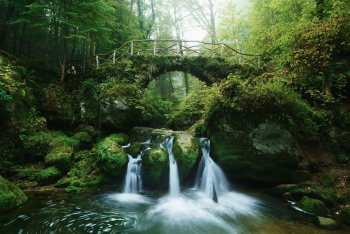 schiessentuempel-wasserfall-luxemburg-1610160945