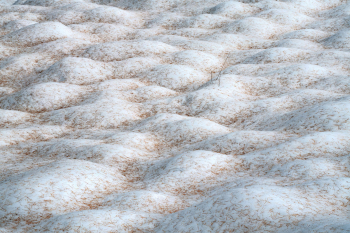 schnee-huegel-abstrakt-2111131347