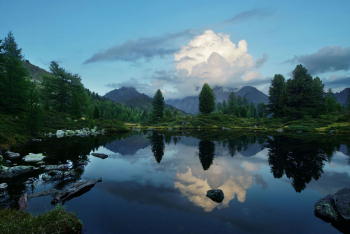 see-alpen-spiegelung-wolke-1708251948