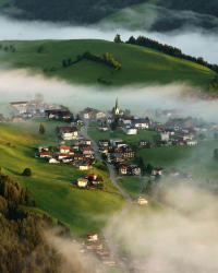 tirol-bergdorf-alpen-1407030549