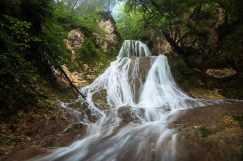 wasserfall-bayerische-alpen-sinter-2109010716