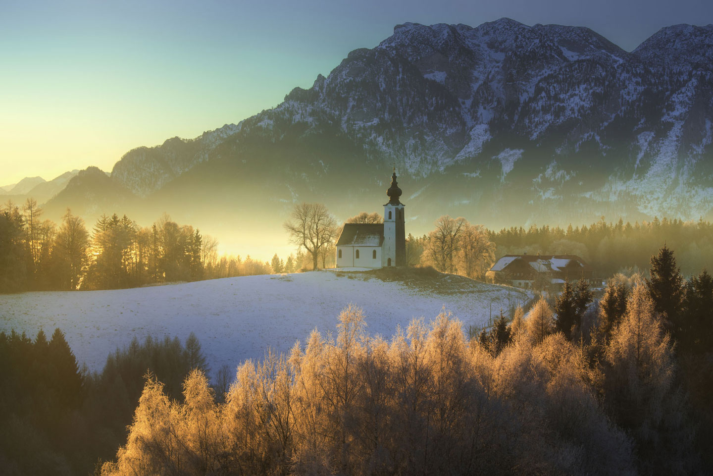 kirche-berge-winter-sonnenaufgang-1301051922