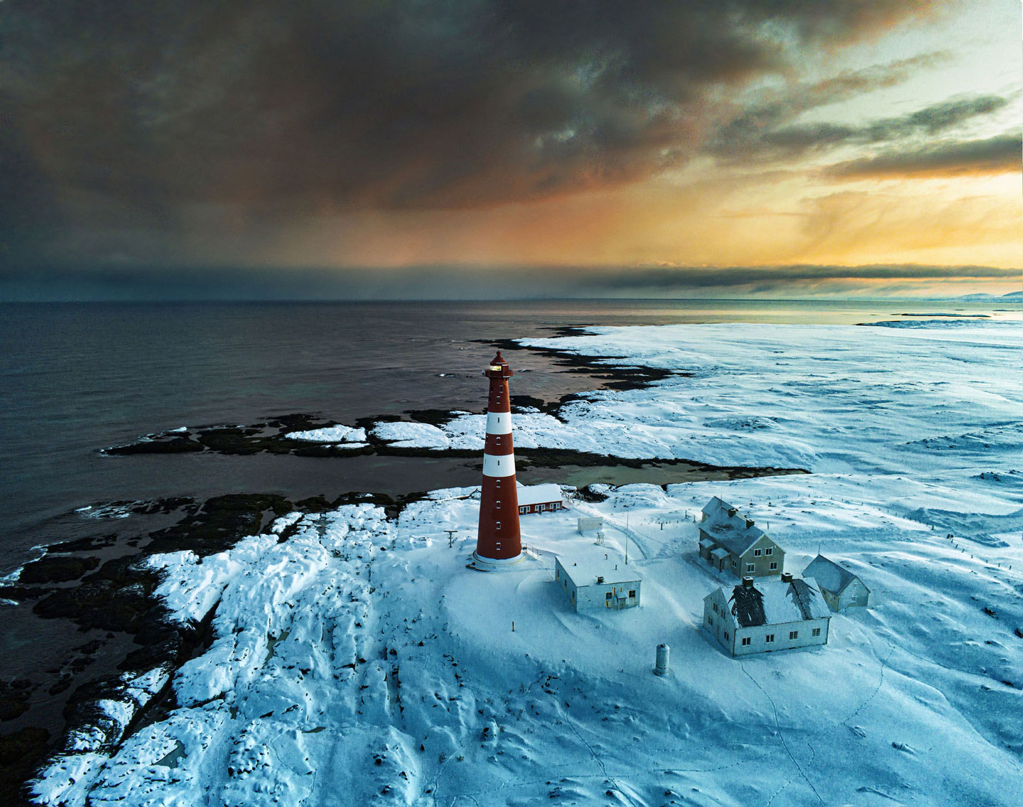 leuchtturm-norwegen-winter-1911090937